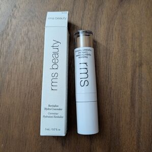 NIB RMS W013 Beauty Revitalize Hydra Concealer, Medium Coverage Hydrating